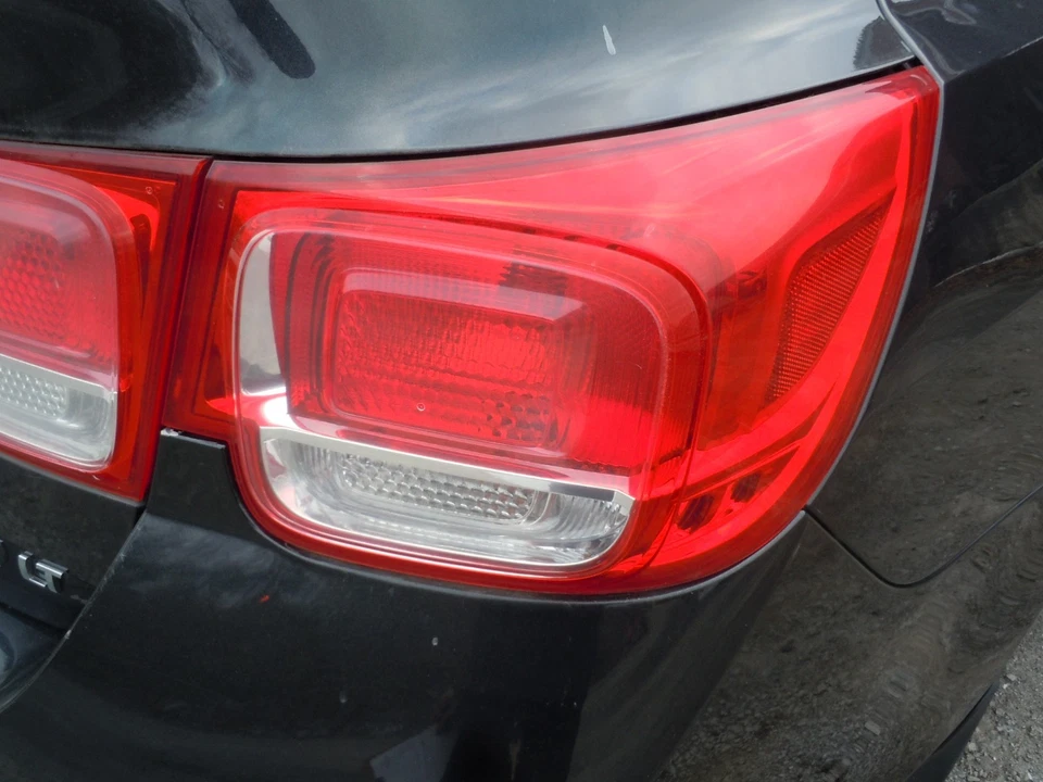 Chevrolet Malibu Eco LT LS 2013-2016 cuarto de panel montado luz trasera paso derecho Foto 1 de 1