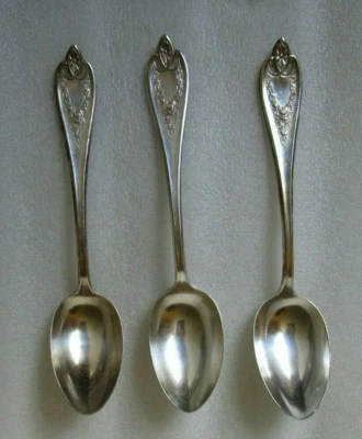 Лот из 3 АНТИКВАРНЫХ СТОЛОВЫХ ПРИБОРОВ Rogers Old Colony УЗОР ПОСЕРЕБРЕННЫЕ Большие Сервировочные Ложки! - Изображение 1 из 4