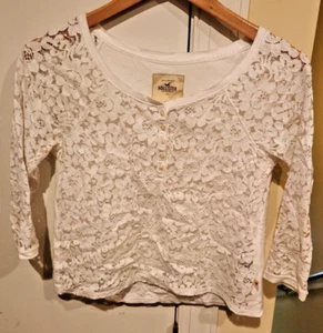 Hollister Ivory Henley T-shirt, XS, Lace Front & 3/4 Sleeves, Cotton Blend - Picture 1 of 7