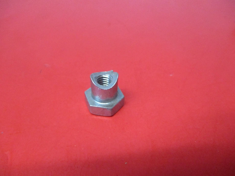 NUEVO DE LOTE ORIGINAL SUZUKI GT750 GT550 GT500 GT380 TUERCA 09150-06009 Foto 1 de 1