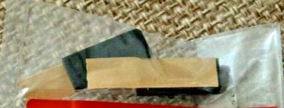 GENUINE BRAND NEW HYUNDAI ACCENT 2006-2009 SUPPORT-REAR LICENSE PLATE - Image 1 of 2