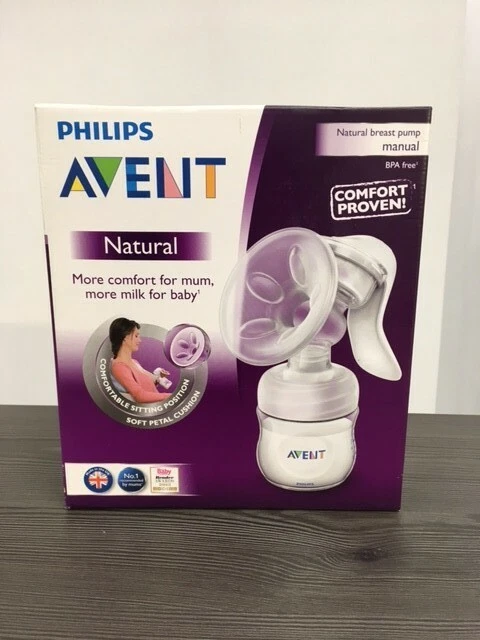 Avent Manual Breast Pump, Storage Bottle, Sealing Disc, Day / Night Breast Pads. - Image 1 of 1
