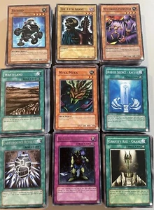 YUGIOH 100 VINTAGE CARD BUNDLE NOSTALGIC JOBLOT COLLECTION NEAR MINT COMMON/RARE - Picture 1 of 5
