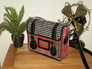 Dr. Martens Nieten Leder Umhängetasche Crossbody Bag Tartan Goth 11" (282) - Bild 1 von 5
