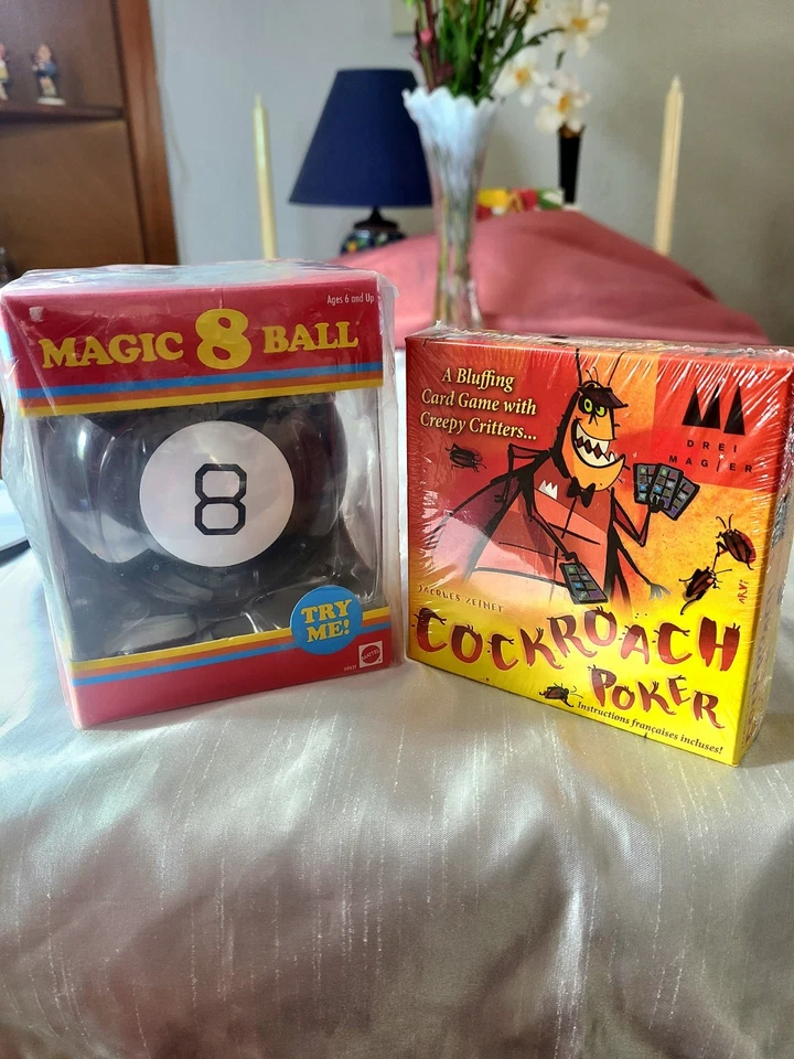 - Devir Cockroach Poker - Ages 8 | 2-6 players