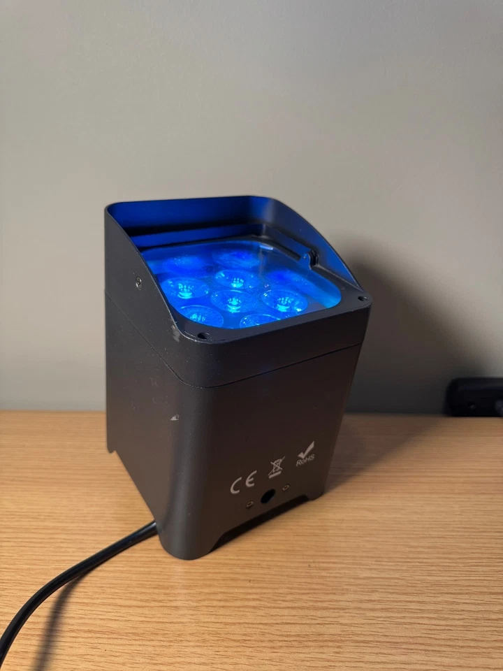 Freedom Par Quad Generic RGBWA+UV Wireless LED Par Battery WDMX Powercon - Image 1 of 4