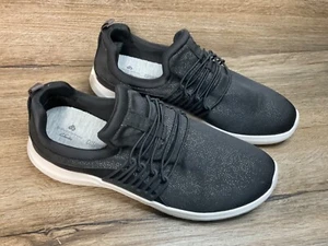 NEW Women’s CLARKS size 10 Wide Nova Ave Sneakers SHOES black slip on MSRP: $70 - Picture 1 of 7