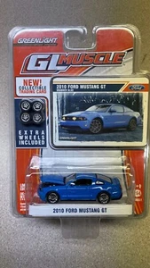 Greenlight 2010 Ford Mustang GT Die Cast Car with Wheels and Trading Card - Picture 1 of 2