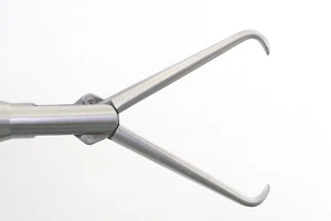 Laparoscopic Tenaculum Grasper Forceps 5mmx330mm Laparoscopy Surgical Instrumen - Picture 1 of 5