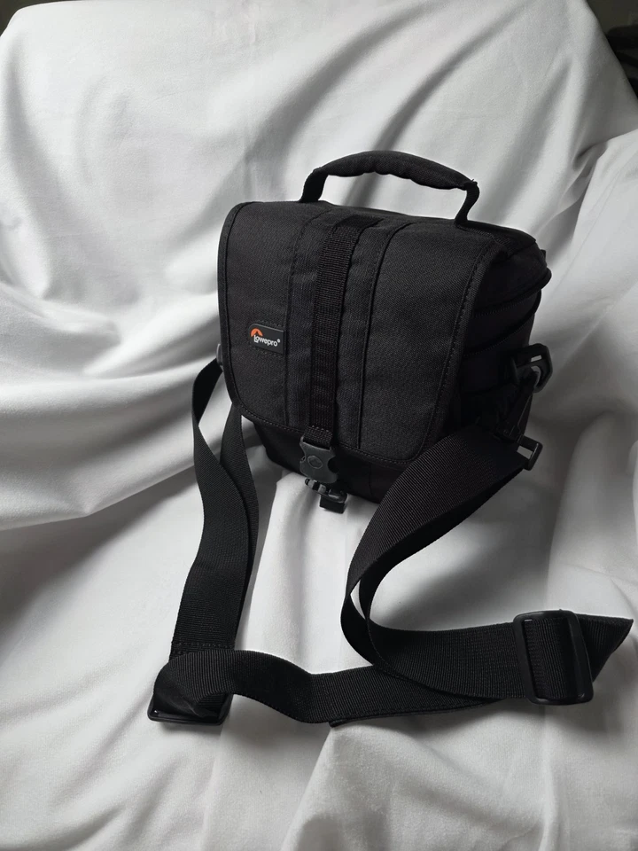 Bolso para cámara Lowepro Adventura 140 con correa para el hombro bolsa digital Foto 1 de 4