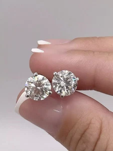 3.00 Ct D VS2 Round Lab Grown 14k Diamond Stud Earrings IGI Certified - Picture 1 of 8