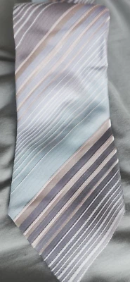 Kenneth Cole Reaction Lavender 60"x3" Striped Handmade Silk Men's Dress Neck Tie - Image 1 of 4