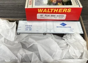 Walthers HO Kit 932-3308 40’ Plug Door Reefer RDG NIB - Picture 1 of 4