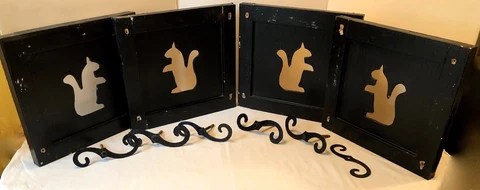 ANTIQUE VTG 1880-1920 WOOD CUTOUT SHUTTERS SQUIRREL CAST IRON SHUTTER DOG HOLDER Cover