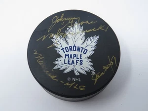 Johnny "Goose" McCormack Toronto Maple Leafs handsigniert signed NHL Hockey Puck - Bild 1 von 2