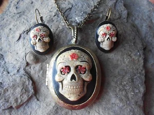 MEXICAN SUGAR SKULL HAND PAINTED CAMEO BRONZE LOCKET AND EARRINGS, - GOTH, PUNK - Picture 1 of 6