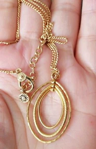 Vintage MONET Necklace Layered Tear Drop Pendant Gold Tone Classic - Picture 1 of 6