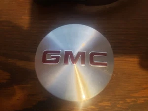 GMC brushed aluminum center cap 2014-17 - Picture 1 of 2