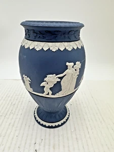 Vintage Wedgwood Jasperware Dark Blue White Decorative Bountiful Vase 8" Tall - Picture 1 of 8