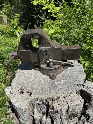 Tornillo de banco clásico vintage Ridgid 35CPN. Base giratoria. Buen estado de funcionamiento. Foto 1 de 4