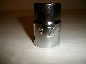 NEW STANLEY   3/4 in Drive   13/16  inch     12 Point socket - Picture 1 of 3
