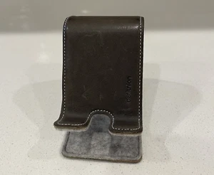 Distil Union Stanley Stand Flexible Phone and Tablet Stand - Leather and Wool - Photo 1 sur 4