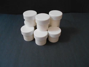 Contenedores de plástico blanco ollas de plástico bálsamo labial hágalo usted mismo brillo labial 1/4 pulgadas lote de 9 - Imagen 1 de 8