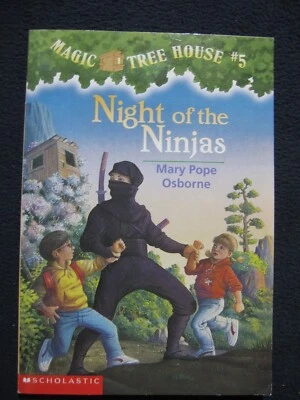 Night of the Ninjas (The Magic Tree House #5) Mary Pope Osborne and Sal Murdocca Foto 1 de 2