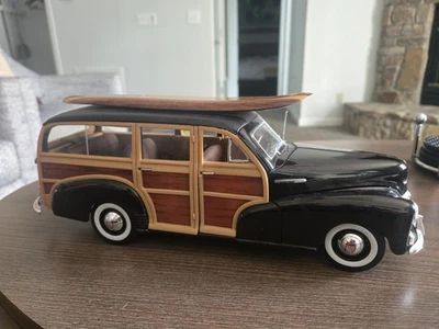 Maisto Special Edition 1948 Chevrolet Fleetmaster (woody) : 1:18 Scale  - Image 1 of 4