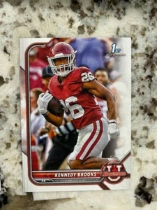 2022 BOWMAN UNIVERSITY 1st CARD OKLAHOMA SOONERS KENNEDY BROOKS #18 - Imagen 1 de 1
