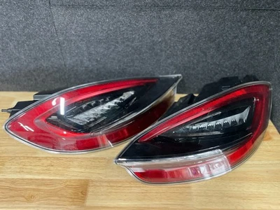 PORSCHE BOXSTER CAYMAN 981 TAIL LIGHTS 98163198400 & 98163198300 GENUINE OEM - Image 1 of 4