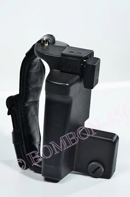 LEICA MOTOR DRIVE HAND GRIP 14283 FOR THE R4 - ONE/ORIGINAL OWNER - Image 1 of 3