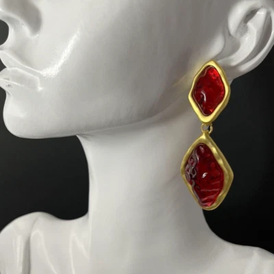 A Pair Style Pierced Dangle Earrings Red Poured Resin Matte Gold Tone - Image 1 of 4