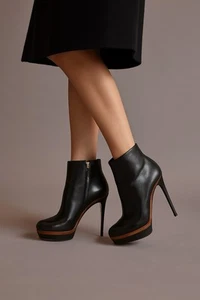 Botas FENDI Cuero Negro Doble Plataforma EU 38.5 US 8 - Imagen 1 de 16