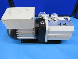 Leybold TRIVAC Vacuum Pump D10E T1 - 4111140 - Picture 1 of 6