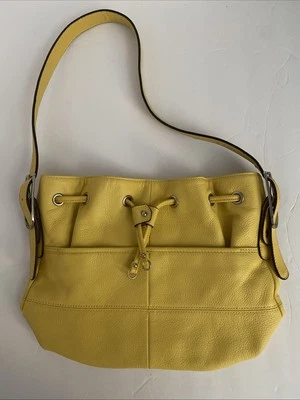 Bolso Cubo Tignanello Cuero Amarillo Excelente Estado Vibraciones Verano Foto 1 de 4