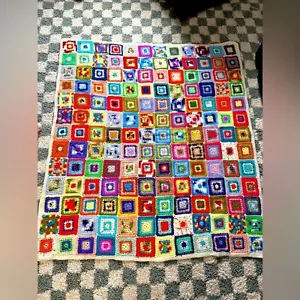 VTG Granny Square Crochet Afghan Hand Made Patchwork Blanket Multi Color Large - Picture 1 of 11