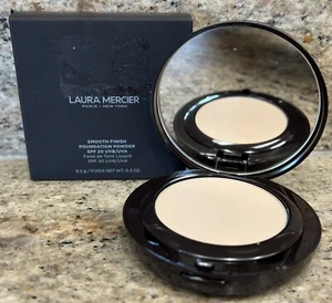 Laura Mercier ~ Smooth Finish Foundation Powder Shade 1N2 02 New In Box - Picture 1 of 1