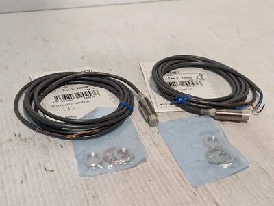Lot of 2 Omron E2E-X5ME1 Inductive Cylindrical Proximity Sensor in original bags - Image 1 of 4