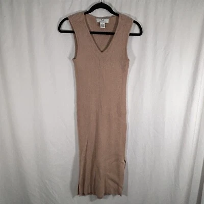 Vestido midi Magaschoni para mujer grande tostado sin mangas cuello en V acanalado elástico abertura lateral Foto 1 de 4