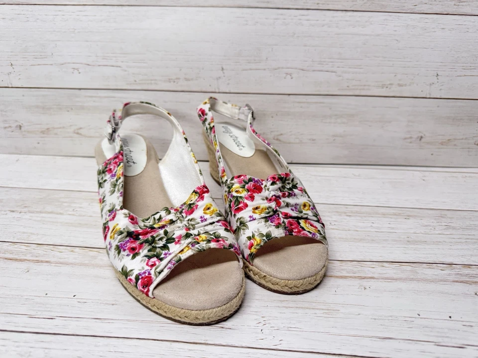 Sandálias anabela ajustável Easy Street Super Flex branco floral sapatos femininos 7,5 - Imagem 1 de 4