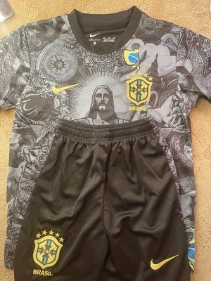 Camiseta + Pantalones Cortos Selección Nacional Brasil Personalizados Combo Talla UE 24 8-9 Años Foto 1 de 4