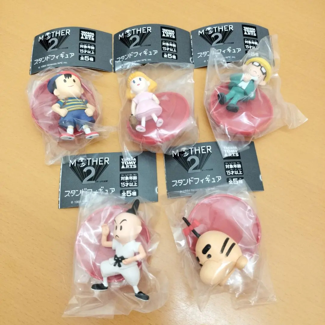 MOTHER 2 コレクションフィギュア 4体セット　開封品　Nintendo Yahoo!オークション -「mother2 フィギュア」の落札相場・落札価格
