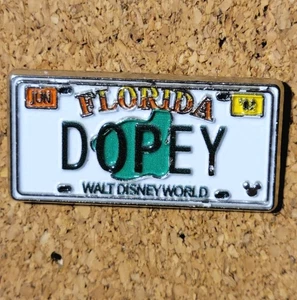 WDW License Plate Dopey Pin - Picture 1 of 3