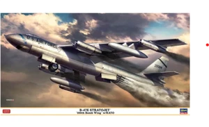 Hasegawa 1/72 US B-47E Stratojet 100th Bomber Wing w/RATO 02474 From Japan - Picture 1 of 3
