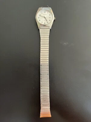 SHARP SHP105 Silver Tone Quartz Analog Men's Watch New Battery - Image 1 of 4