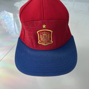 Mütze Spanien Fußballmannschaft Druckknopflasche rot blau besticktes Wappen - Bild 1 von 5