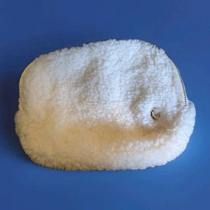 Wantable Cream White Sherpa Belt Bag Fanny Pack, 2 interior, 1 exterior pockets - Picture 1 of 5