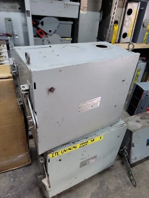 Enchufe Interruptor Fusible UV365G 400A 600 V Enchufe Bus Solo Piezas Foto 1 de 4