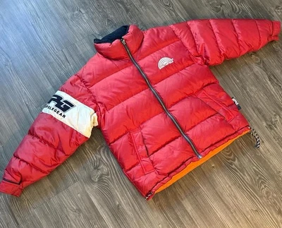 Chaqueta acolchada roja Y2K Southpole grande para hombre abrigo cremallera patinador vintage años 2000 L Foto 1 de 4